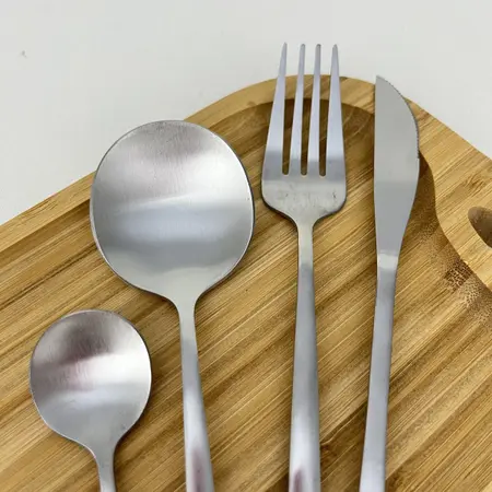 Faqueiro 16 Peças de Aço Inox Ópera – Lyor
